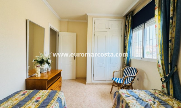 Venta - Adosado - Torrevieja - TORREVIEJA