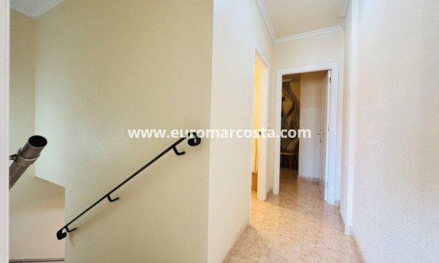 Venta - Adosado - Torrevieja - TORREVIEJA
