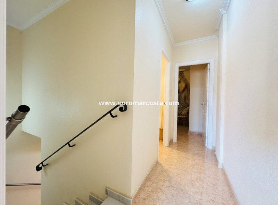 Venta - Adosado - Torrevieja - TORREVIEJA