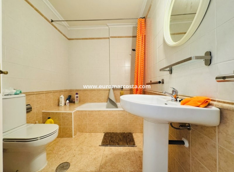 Venta - Adosado - Torrevieja - TORREVIEJA