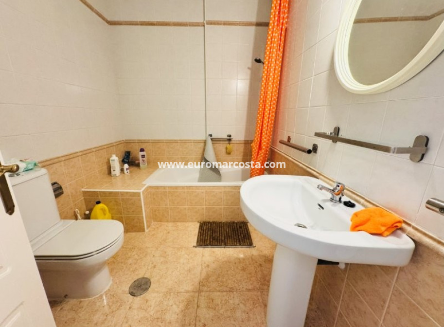 Venta - Adosado - Torrevieja - TORREVIEJA