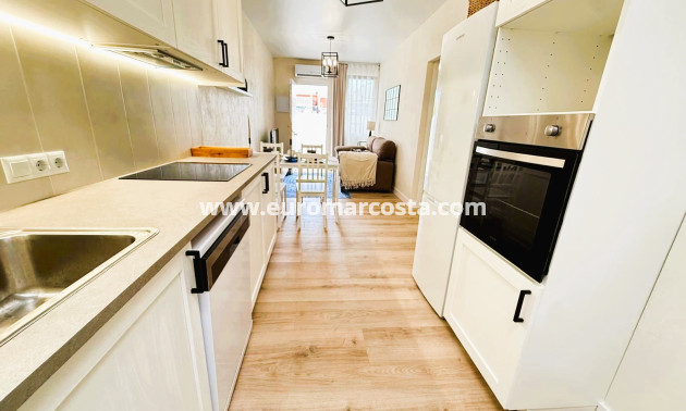 Sale - Townhouse - Torrevieja - TORREVIEJA