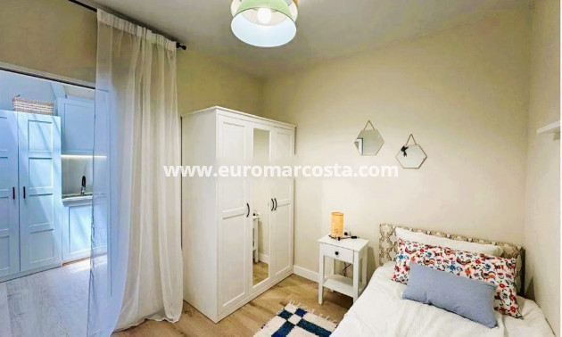 Sale - Townhouse - Torrevieja - TORREVIEJA