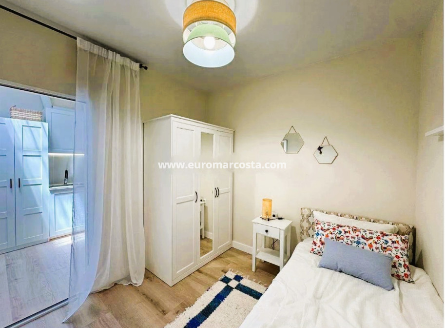 Sale - Townhouse - Torrevieja - TORREVIEJA