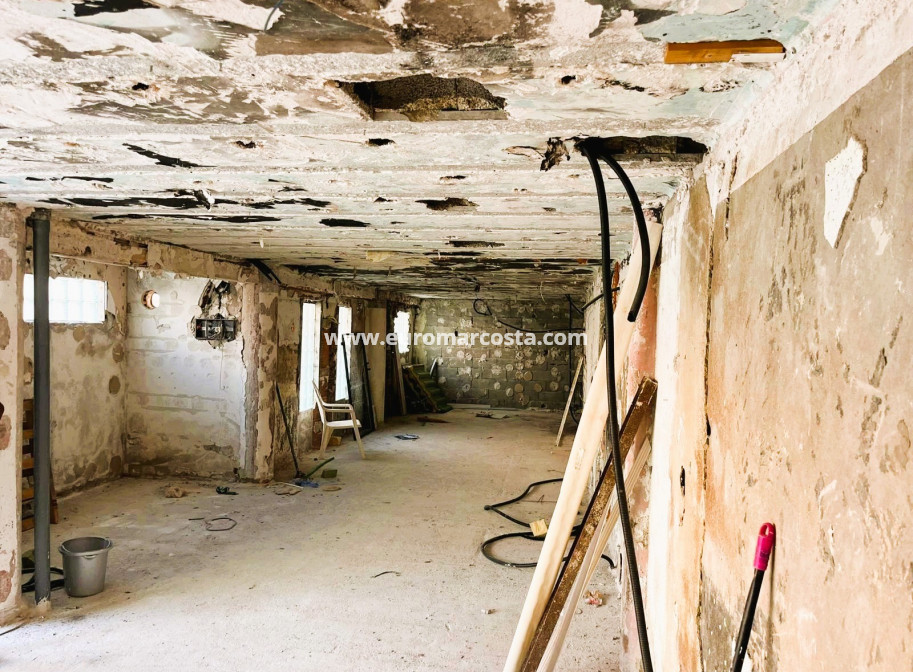 Langzeitmiete - Kommerziell - La Mata