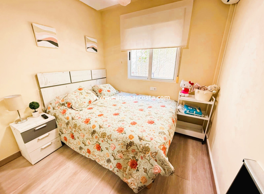 Objekte zum Wiederverkauf - Bungalow Planta Baja - Guardamar del Segura