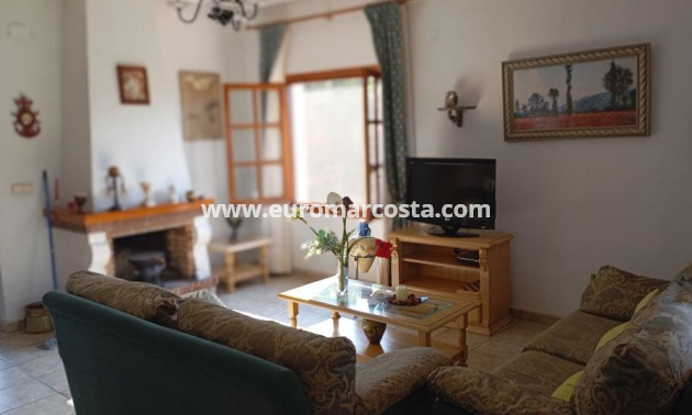 Venta - Detached house - Daya Nueva