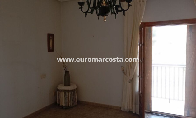 Venta - Detached house - Daya Nueva