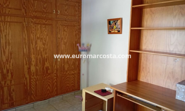 Venta - Detached house - Daya Nueva