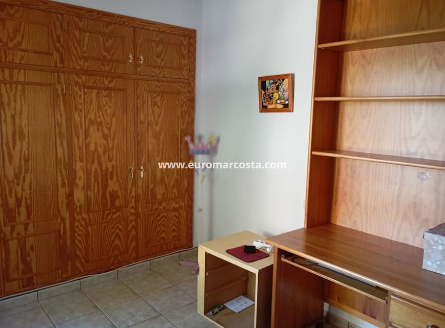 Venta - Detached house - Daya Nueva