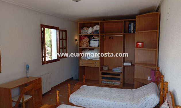 Venta - Detached house - Daya Nueva