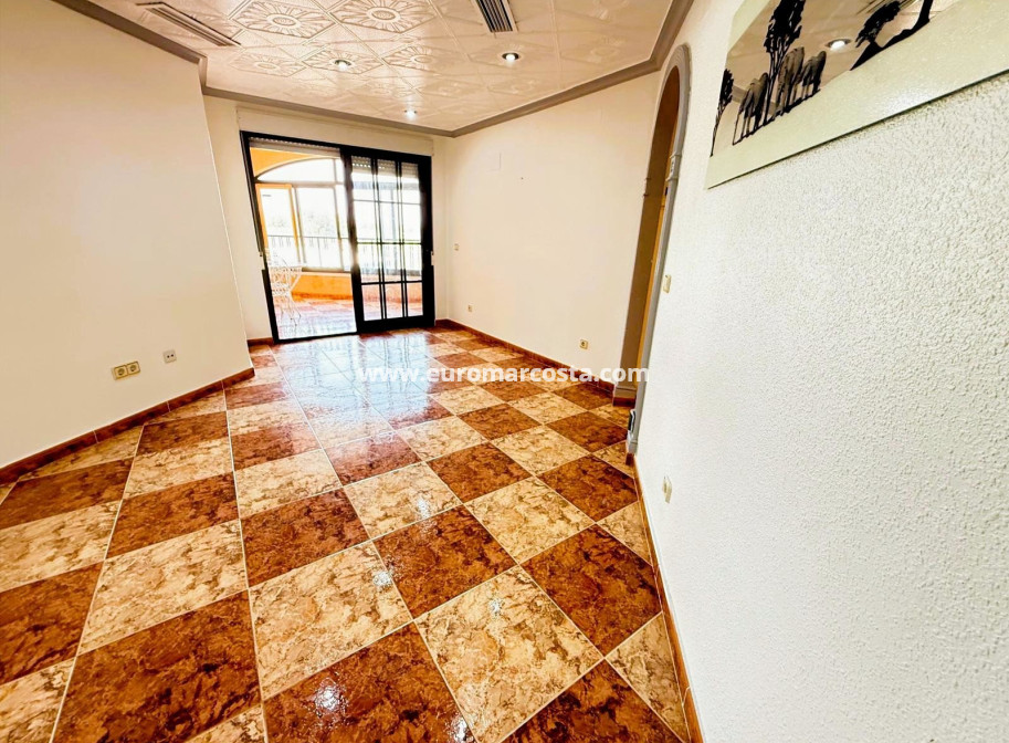 Sale - Apartment / flat - Guardamar del Segura