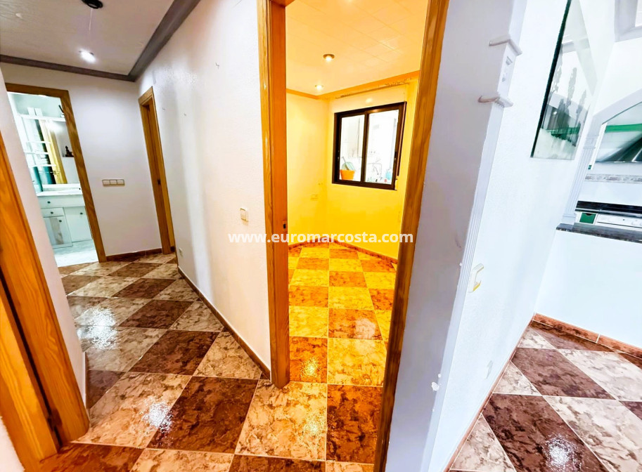 Sale - Apartment / flat - Guardamar del Segura