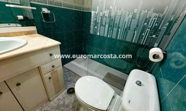 Sale - Apartment / flat - Guardamar del Segura