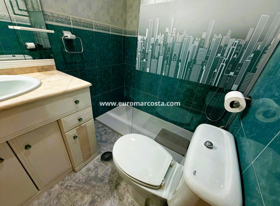 Sale - Apartment / flat - Guardamar del Segura