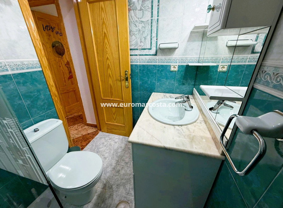 Sale - Apartment / flat - Guardamar del Segura