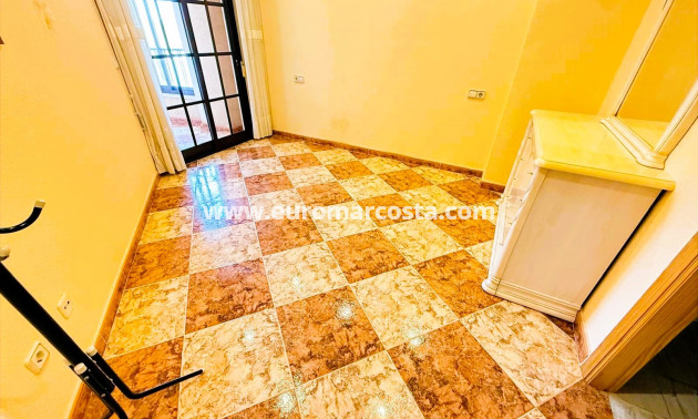 Sale - Apartment / flat - Guardamar del Segura
