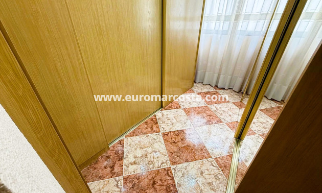 Sale - Apartment / flat - Guardamar del Segura