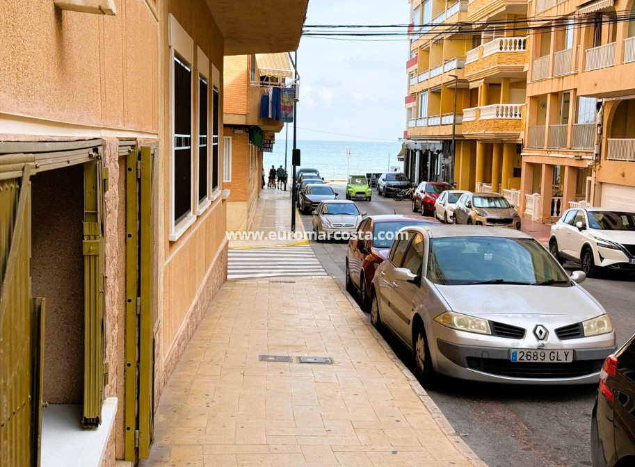 Sale - Apartment / flat - Guardamar del Segura