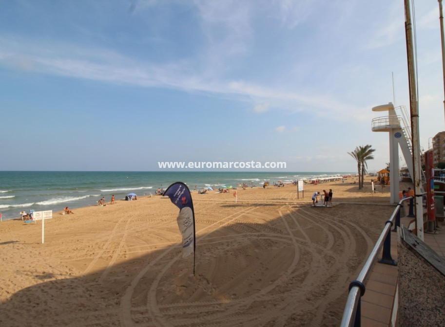 Sale - Apartment / flat - Guardamar del Segura