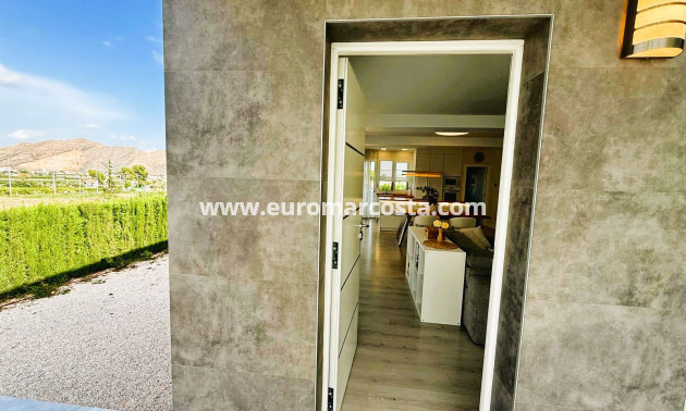 Sale - Villa - Orihuela