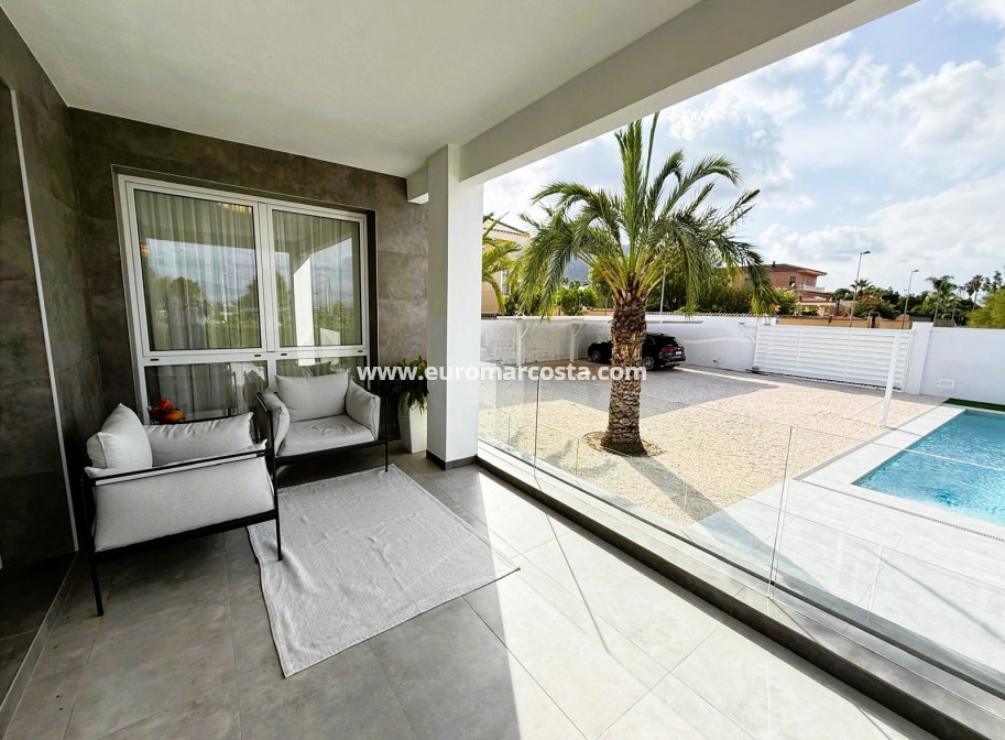 Sale - Villa - Orihuela