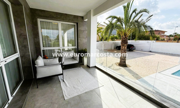 Sale - Villa - Orihuela