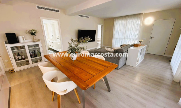 Sale - Villa - Orihuela