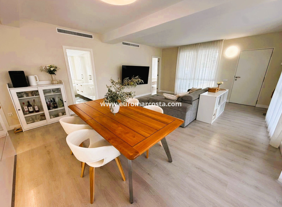 Sale - Villa - Orihuela