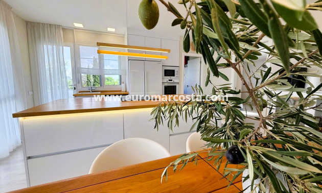 Sale - Villa - Orihuela