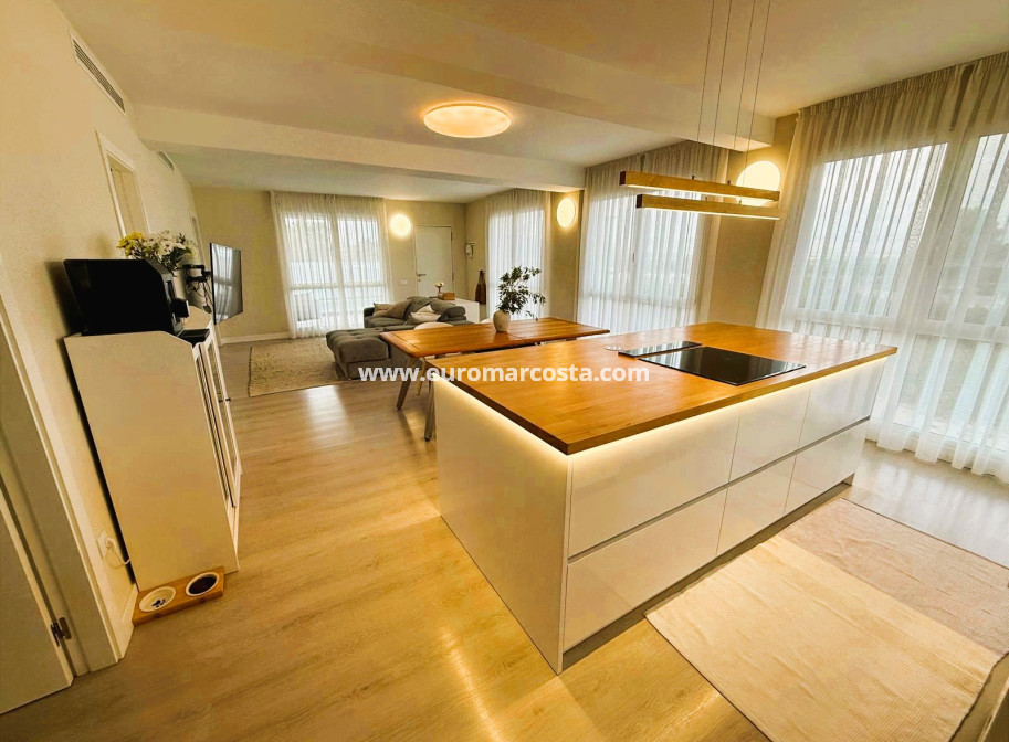 Sale - Villa - Orihuela