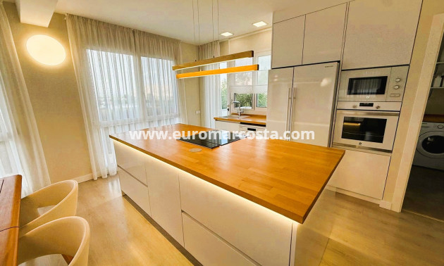 Sale - Villa - Orihuela