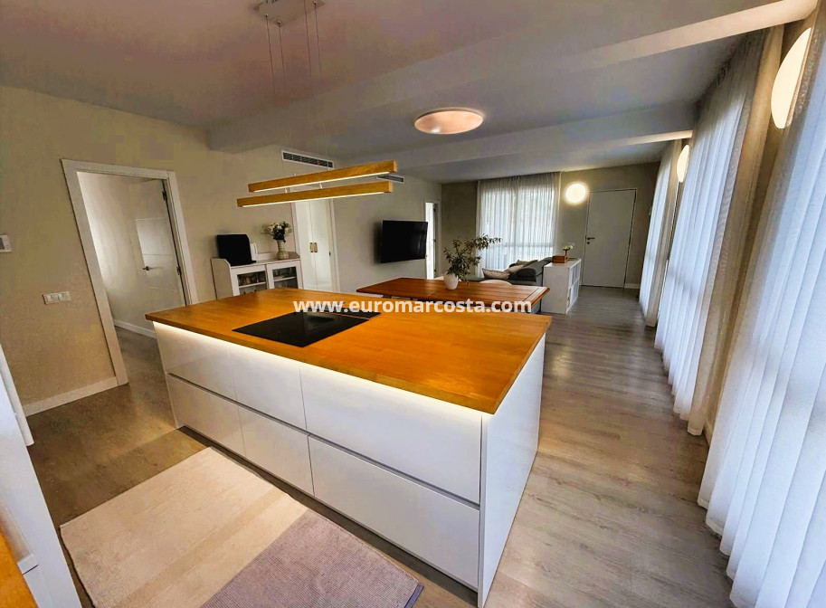 Sale - Villa - Orihuela