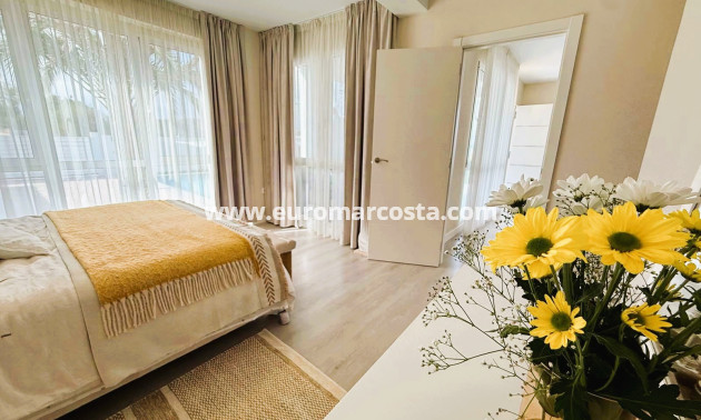 Sale - Villa - Orihuela