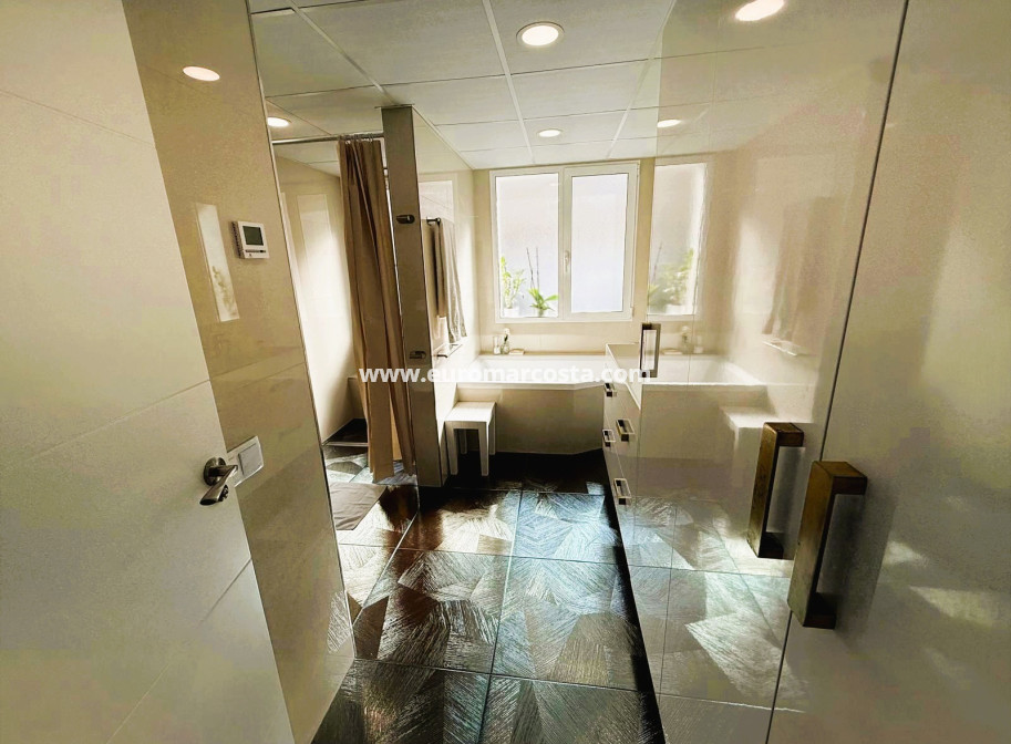 Sale - Villa - Orihuela