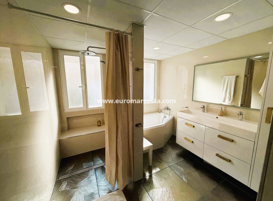 Sale - Villa - Orihuela