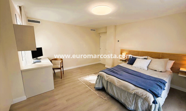 Sale - Villa - Orihuela