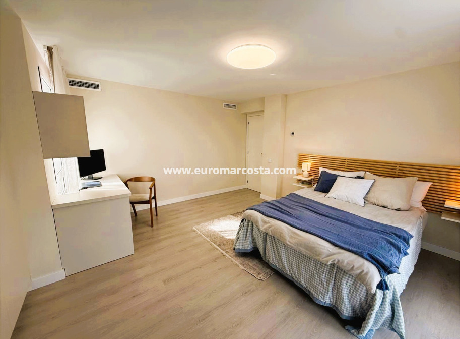 Sale - Villa - Orihuela