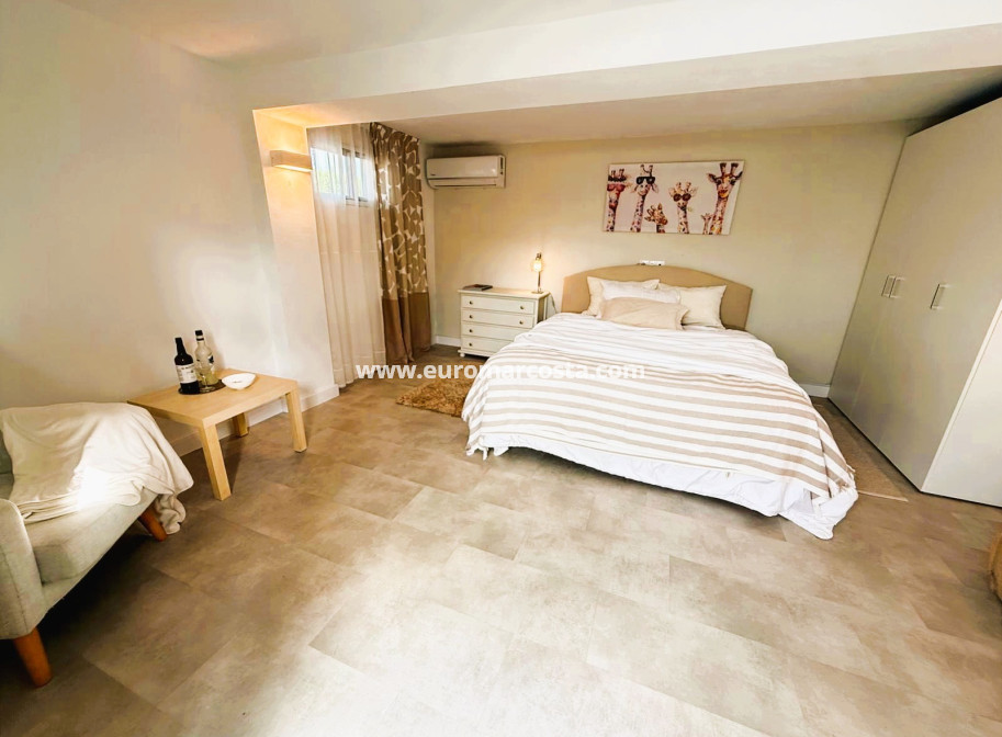 Sale - Villa - Orihuela