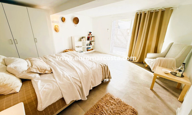 Sale - Villa - Orihuela