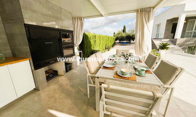 Sale - Villa - Orihuela