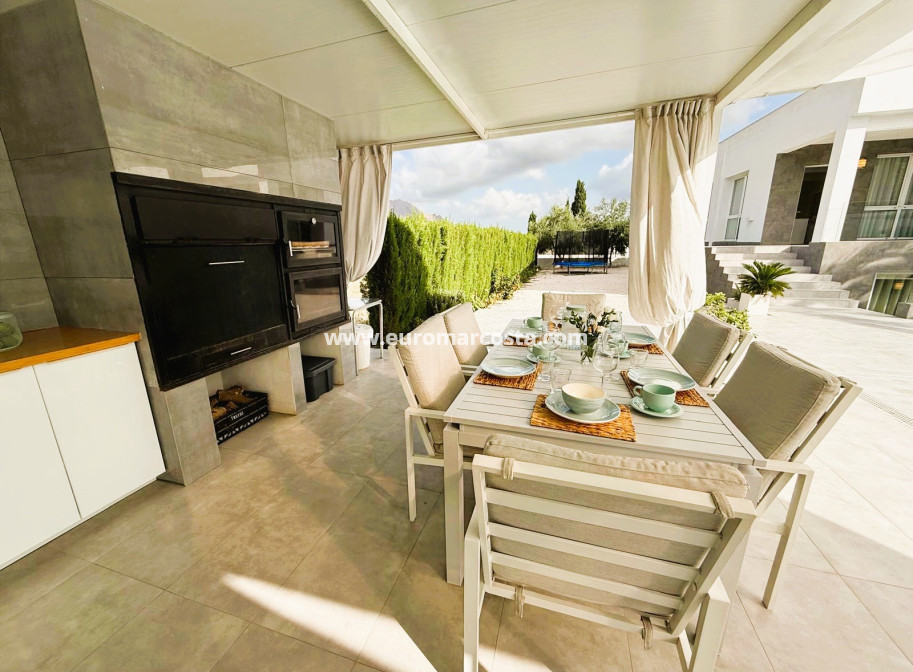 Sale - Villa - Orihuela