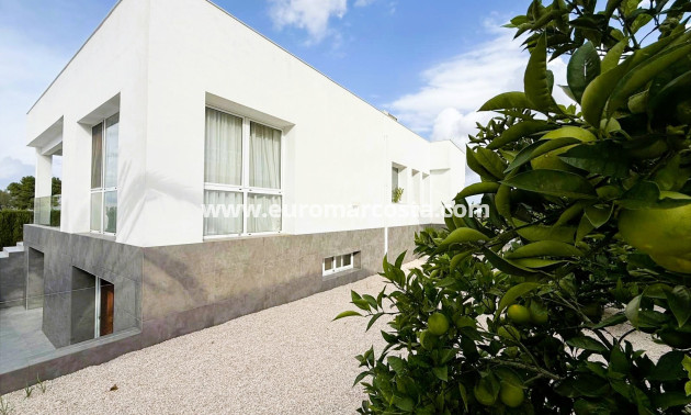 Sale - Villa - Orihuela
