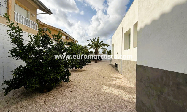 Sale - Villa - Orihuela