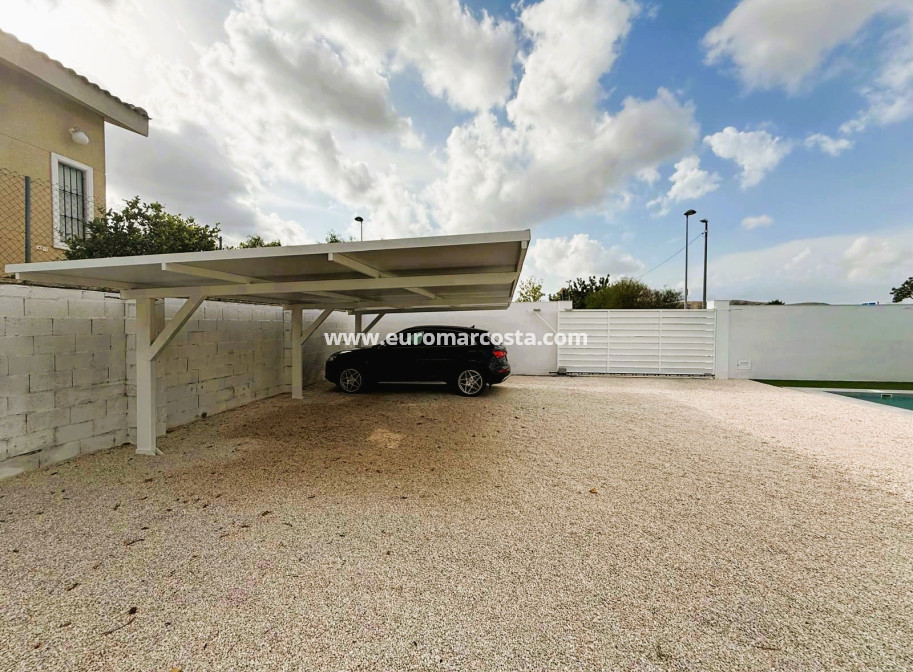 Sale - Villa - Orihuela