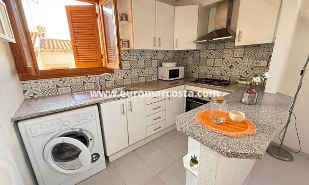 Sale - Bungalow Planta Alta - Guardamar del Segura