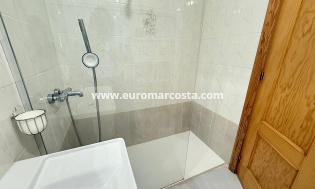 Sale - Bungalow Planta Alta - Guardamar del Segura