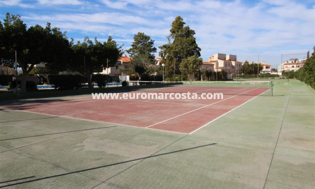 Sale - Bungalow Planta Alta - Guardamar del Segura