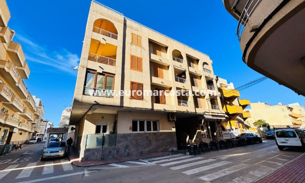 Sale - Apartment / flat - La Mata