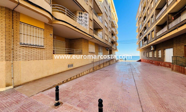 Sale - Apartment / flat - La Mata